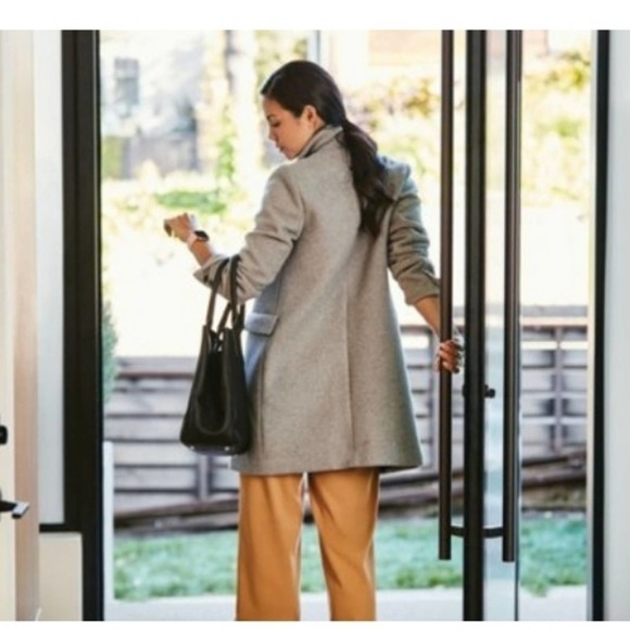 FITBFIT - VERSA 2 HEALTH & FITNESS SMART WATCH IN COPPER ROSE - Picture 7 of 8